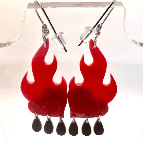Flaming Heart Earrings - 3D Earrings - Rain Drop Earrings - Halloween Earrings - Picture 3 of 8